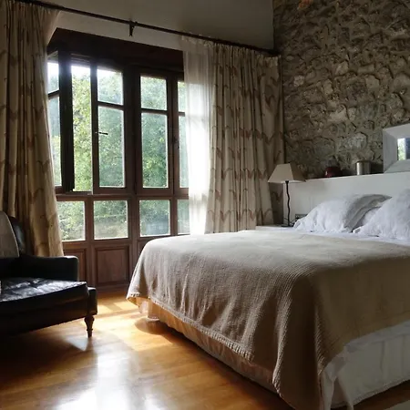 Country House In La Pereda * La Pereda de Llanes